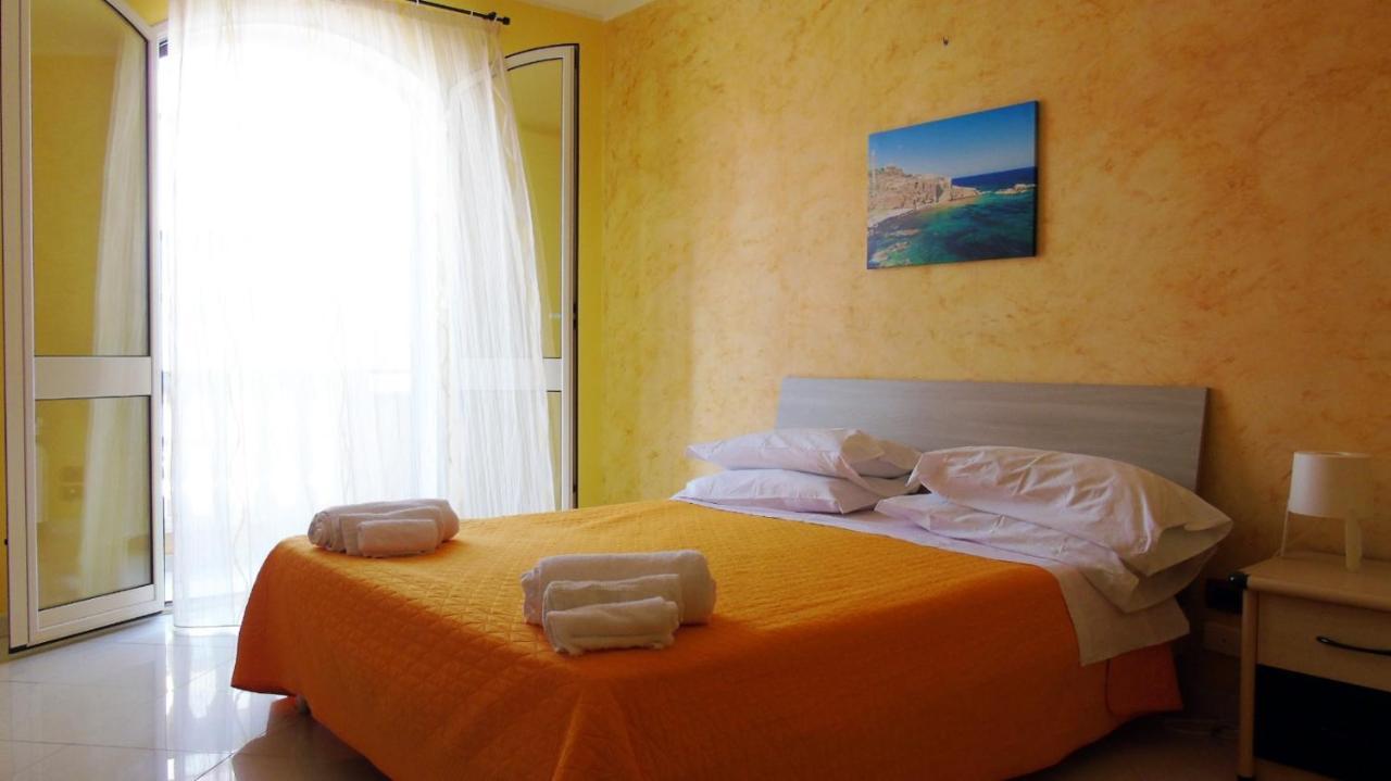 Casa Vacanza Miramare Portopalo Di Capo Passero Exterior photo